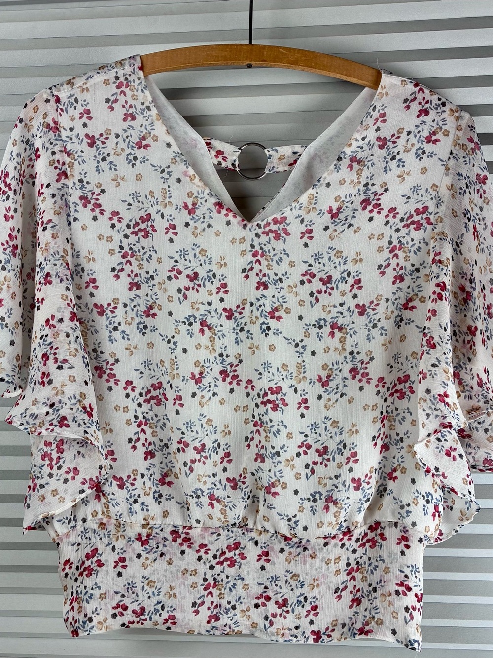Ditzy Floral Milkmaid Shirt Smocked Ivory Red Navy Ring-Back Flutter Boho XL
